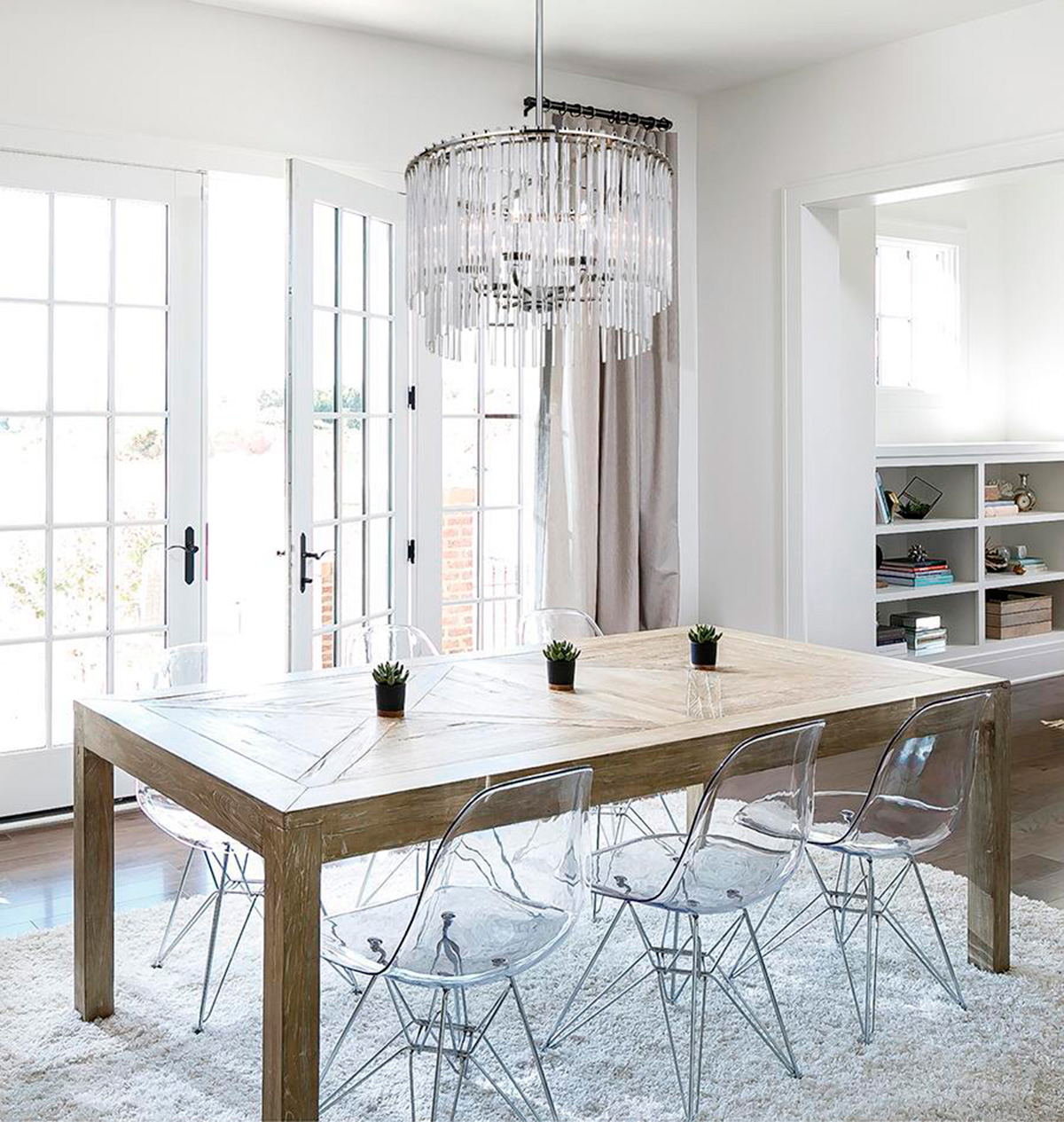 Choosing the Right Dining Room Lighting